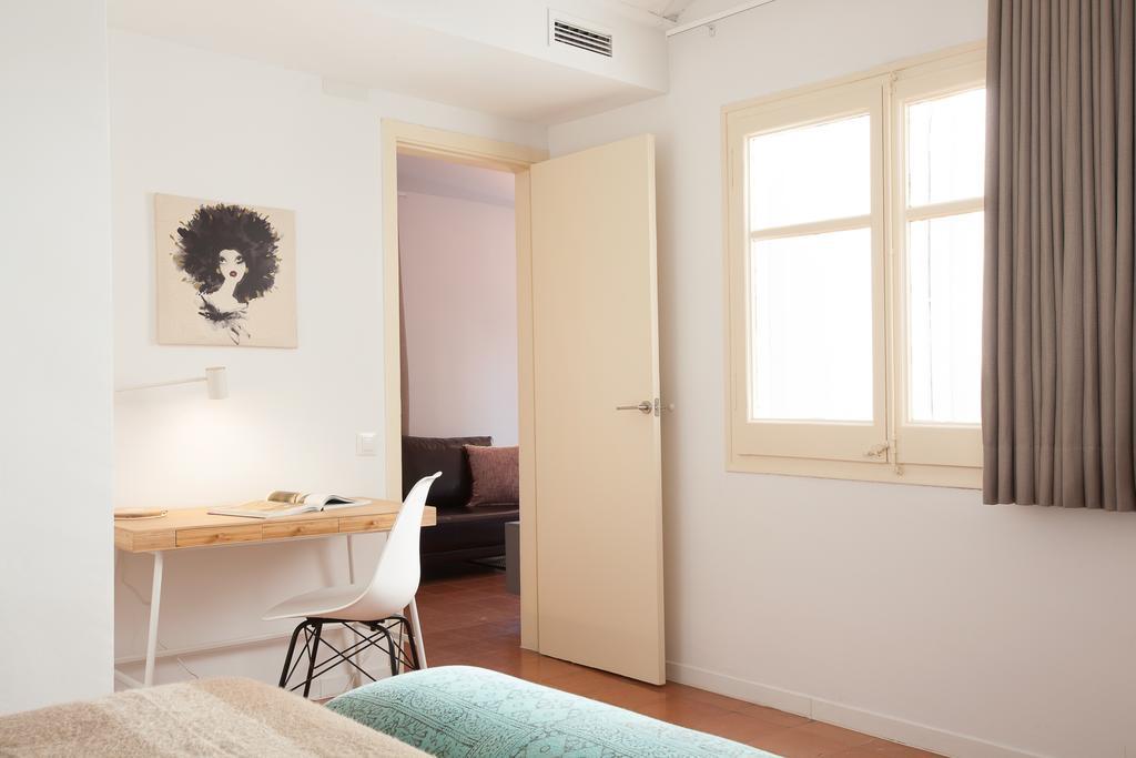Click&Flat Europa Fira Apartments L'Hospitalet de Llobregat Exterior photo