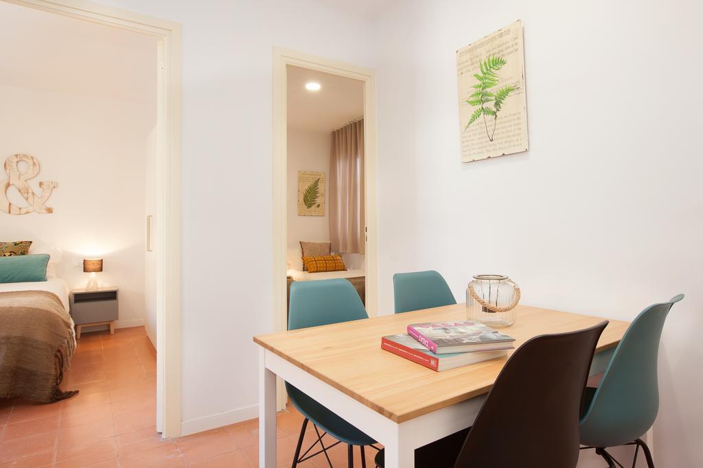 Click&Flat Europa Fira Apartments L'Hospitalet de Llobregat Exterior photo